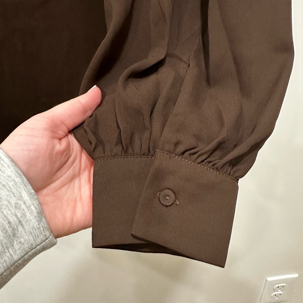 Tuckernuck India Hicks Chocolate Ivory Grove Long Sleeve Button Down Blouse NWOT - Picture 7 of 12